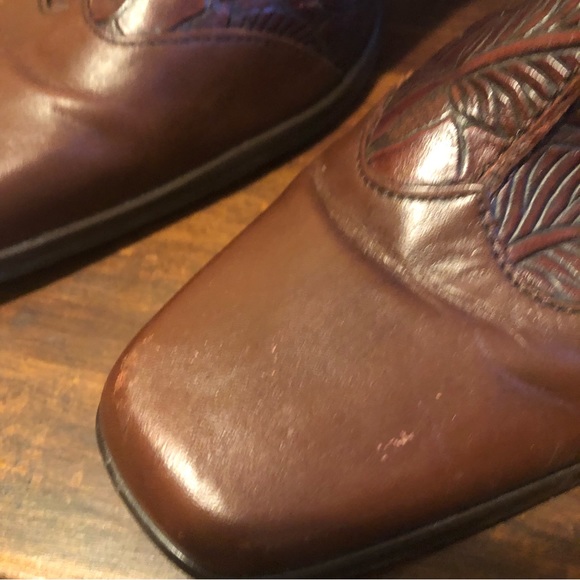 Leather Brown Slingback Shoes, Size 10 - Picture 5 of 10